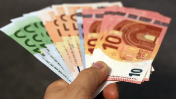 De nouveaux billets de 100€ et 200€ en circulation fin mai 2019