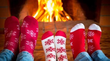 Alerte météo : "le 1er Noël blanc depuis 15 ans", pourquoi votre cheminée risque de fumer ou mal chauffer