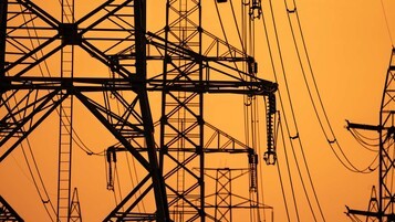 Black-out : comment la France renforce ses "réserves de secours" d'électricité pour éviter la panne