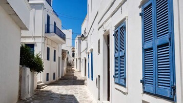 Pas de clim ? 5 astuces des pays chauds pour baisser la température chez soi sans dépenser un centime