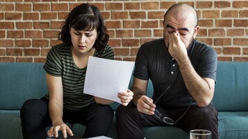 Étranglé par vos factures ? L'erreur est de rester : le droit méconnu qui vous permet de partir (même avec des impayés)