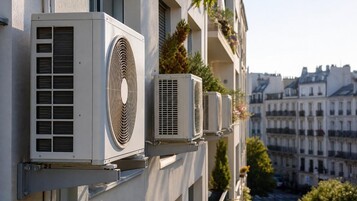 Pourquoi les pompes à chaleur et climatiseurs sont rattrapés par les « polluants éternels »