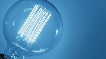 Aberration fiscale : pourquoi votre électricité est taxée 3 fois plus que le pétrole importé