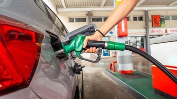Vous habitez près de la frontière espagnole ? L'astuce du lundi matin pour payer votre plein moins cher