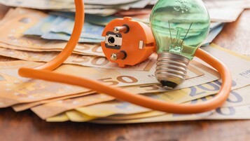 Hausse de l'électricité en 2026 : préparez-vous à payer 150 € de plus pour financer la transition énergétique
