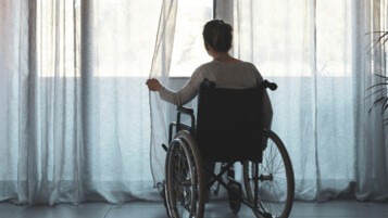 Indemnisation bloquée, documents cachés : Laura, paraplégique, réclame 235 000 € à son assureur