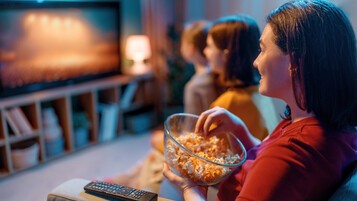 tv-pop-corn
