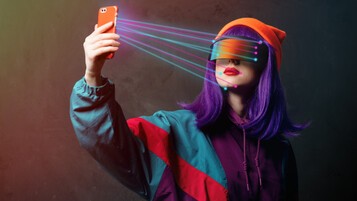 smartphone-ia-woman