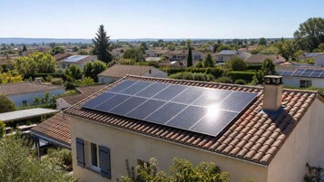 Panneaux solaires : ce que vous toucherez en revendant votre surplus pourrait être divisé par quatre