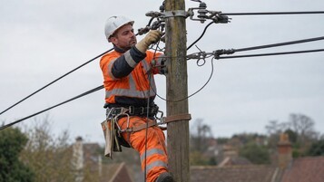 Réseau électrique saturé : ce que la CRE veut changer pour accélérer les raccordements en France