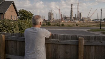 Il offre ses terres pour que les enfants y jouent. La ville les revend 9,6 millions d'euros pour un data center