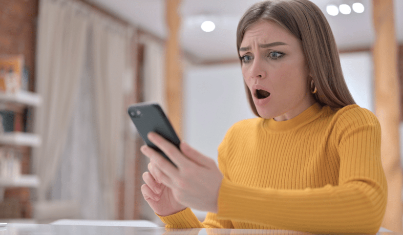 poanne-smartphone-femme