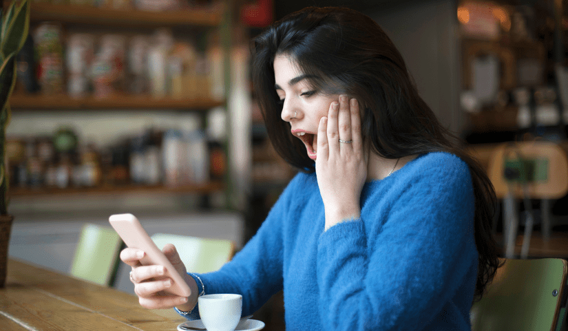 surprised-woman-smartphone