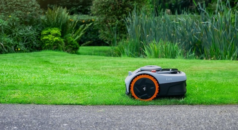 Top 3 : des robots-tondeuses pour tous les budgets