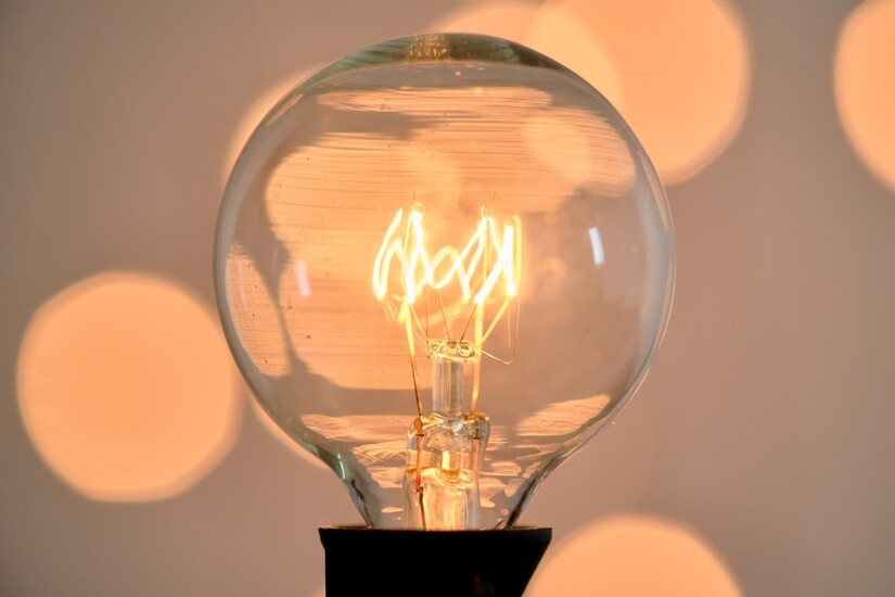Cette nouvelle taxe sur l'électricité que vous paierez sans même la voir sur votre facture (dès le 1er août 2026)
