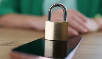 Smartphone éteint et volé ? Voici comment le retrouver malgré tout !